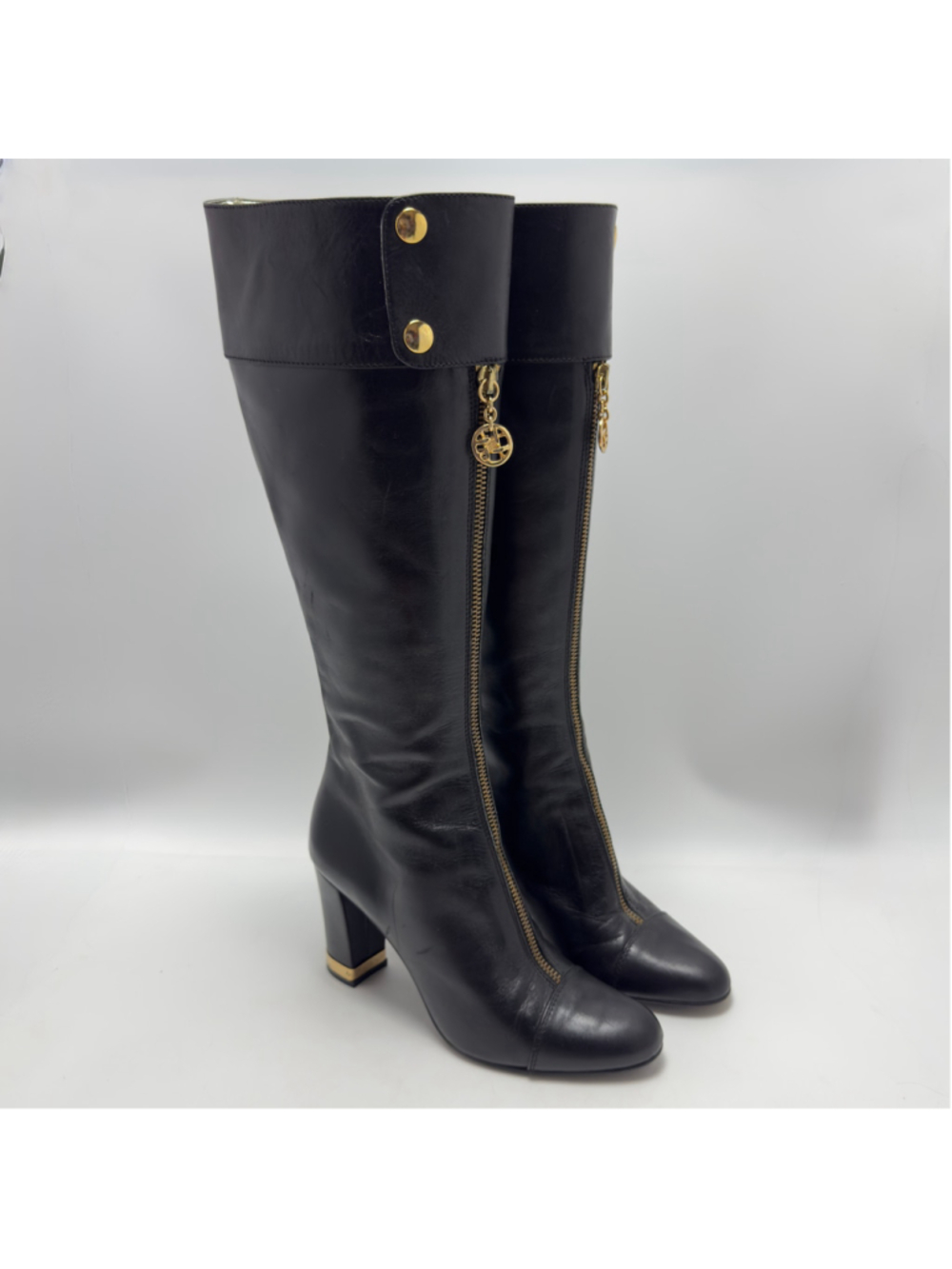 Women's Bellofatto Black Leather Knee High Heeled Zipper Boots Size 7B